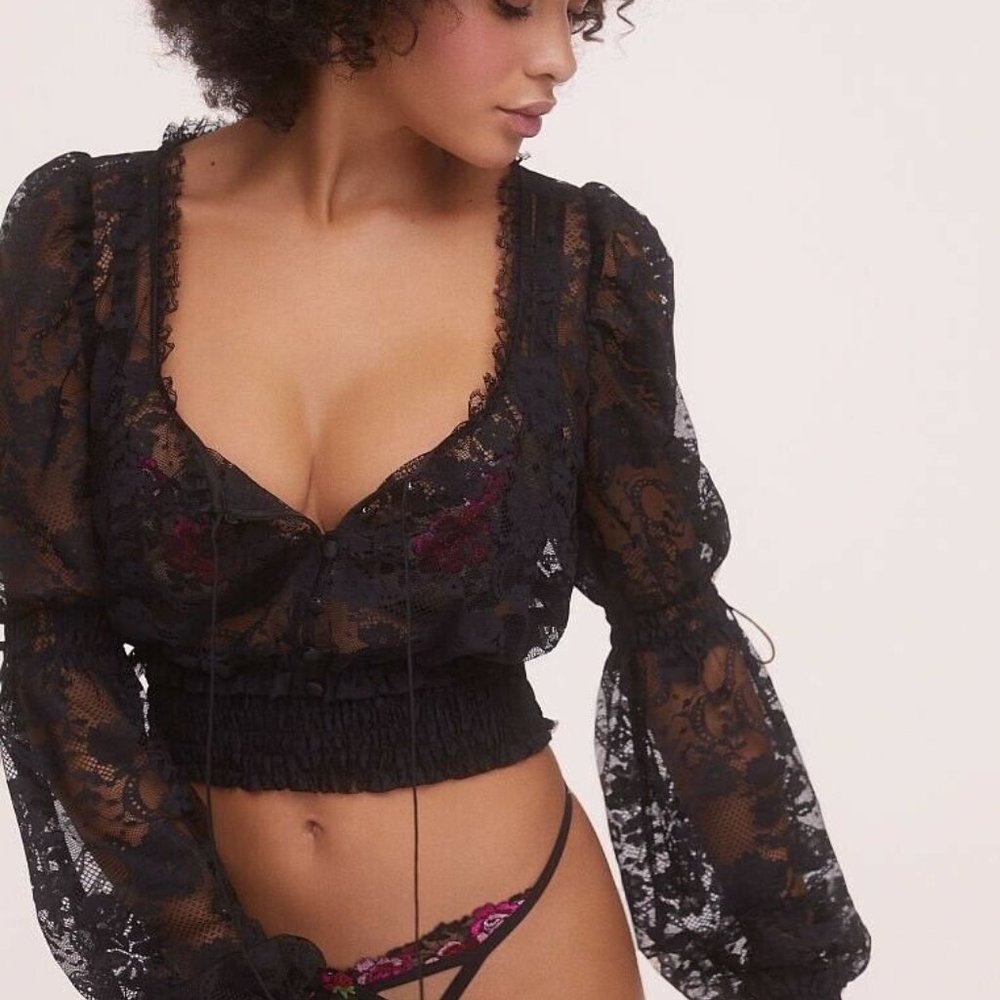 NWT For Love & Lemons Embroidered Top XXS